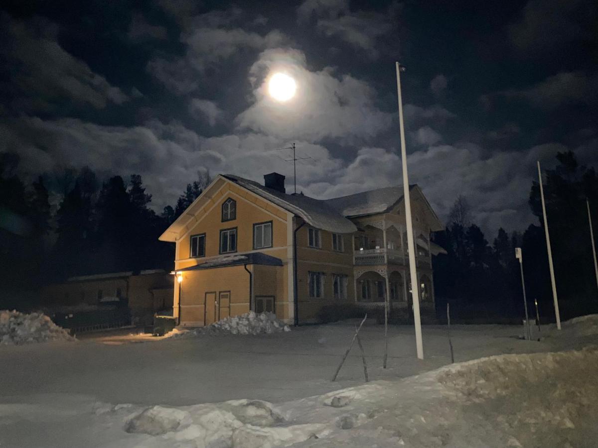 Lokatten Waerdshus Los Экстерьер фото